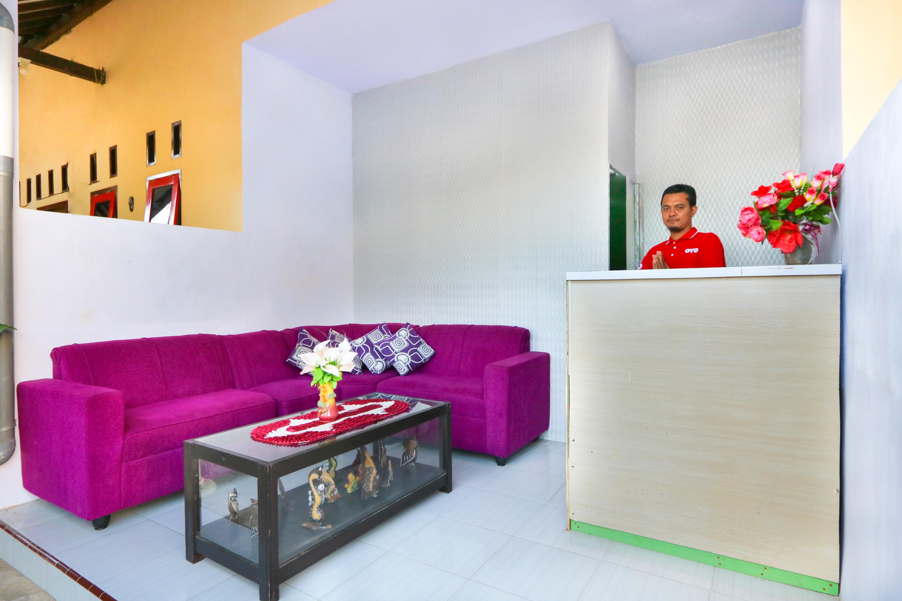 Reddoorz At El Shaday Homestay Banyuwangi Banyuwangi  Buitenkant foto