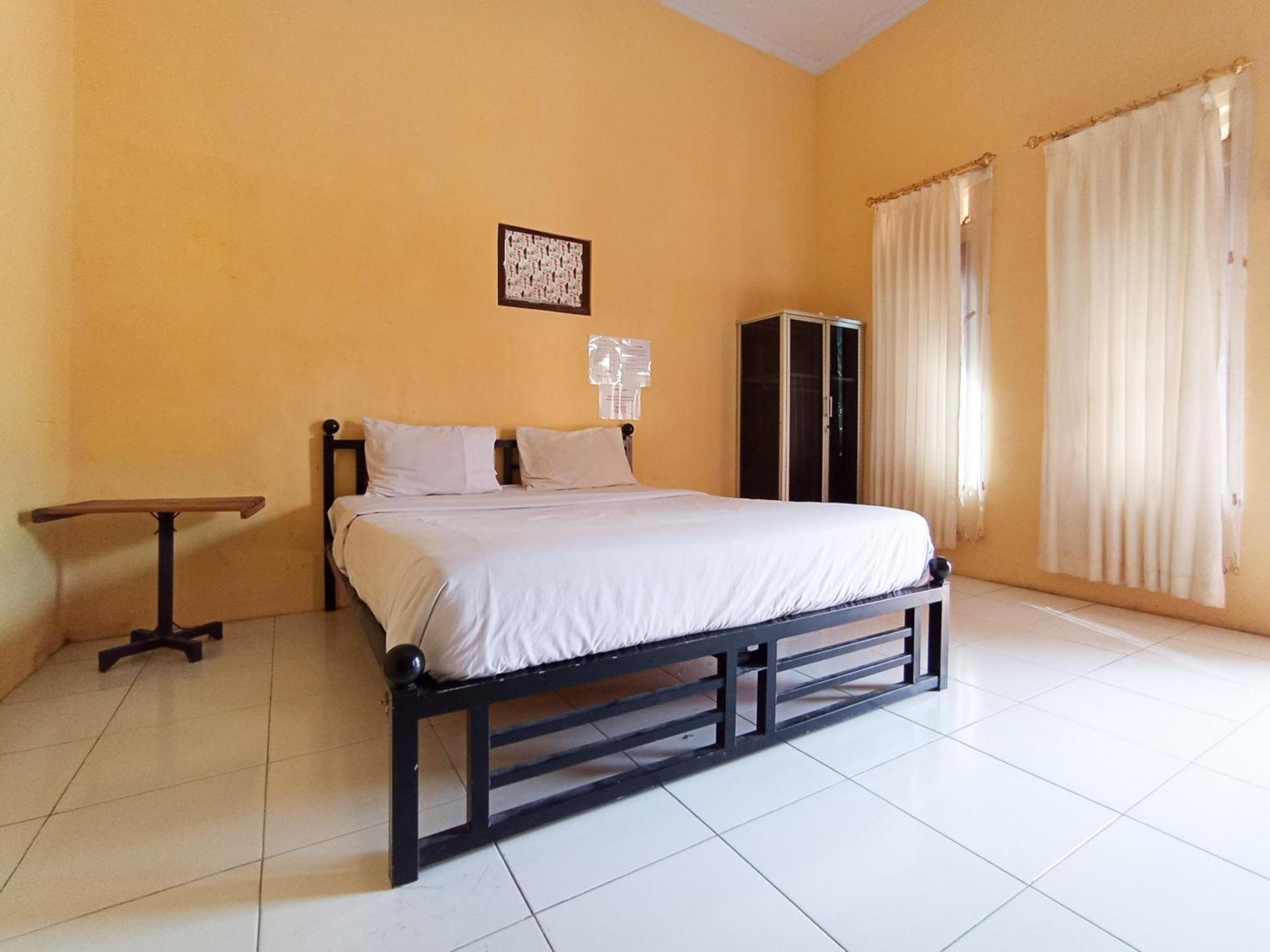 Reddoorz At El Shaday Homestay Banyuwangi Banyuwangi  Buitenkant foto