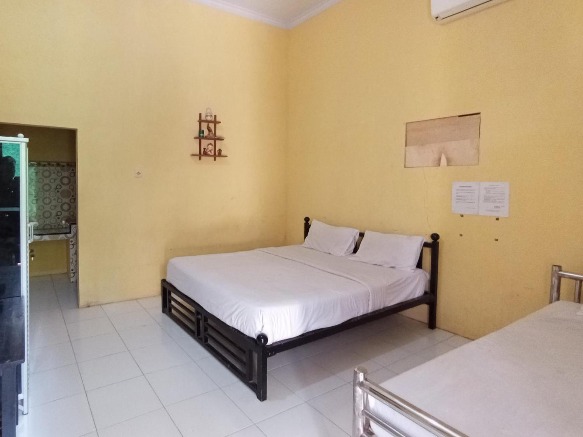 Reddoorz At El Shaday Homestay Banyuwangi Banyuwangi  Buitenkant foto