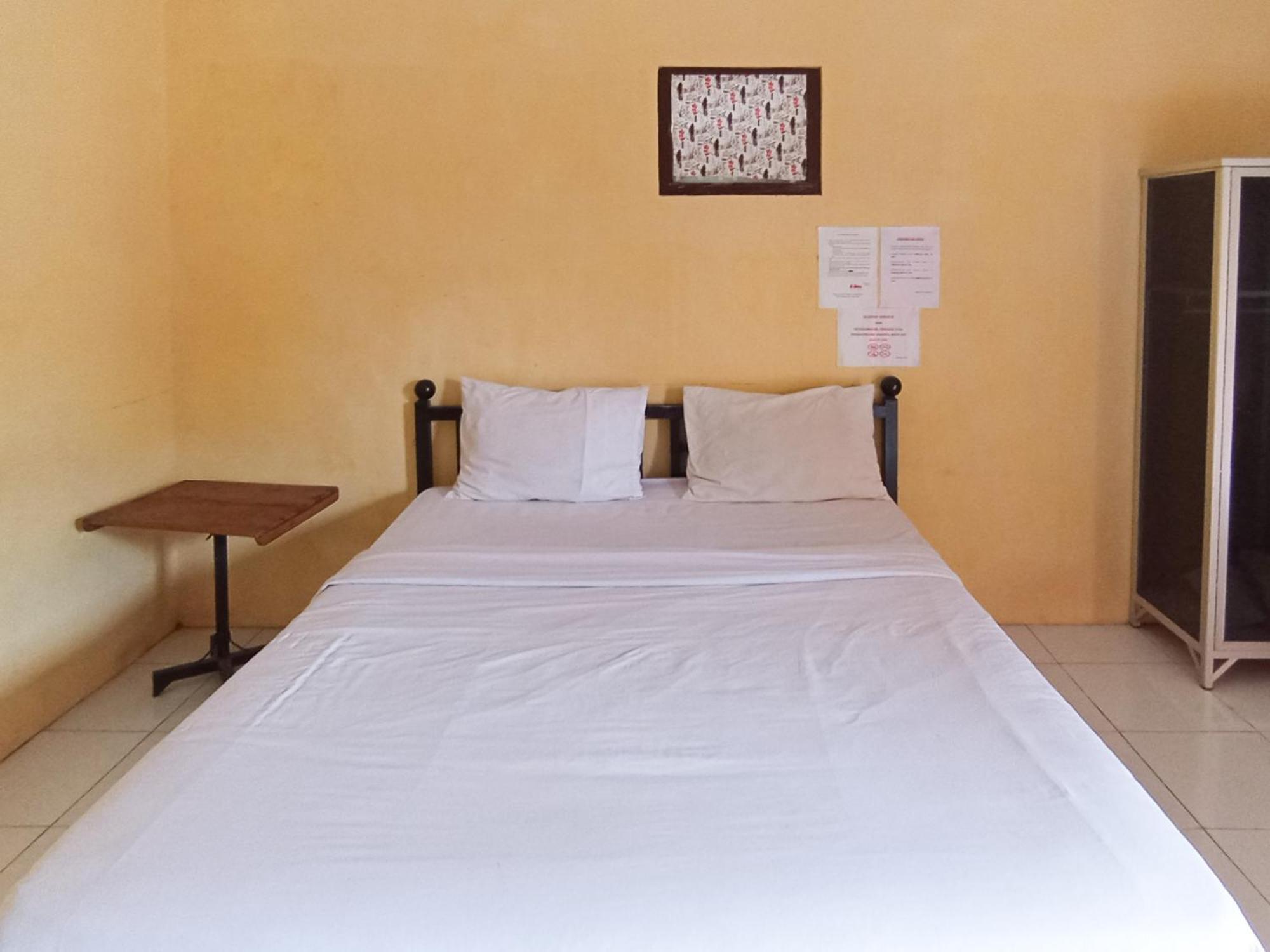 Reddoorz At El Shaday Homestay Banyuwangi Banyuwangi  Buitenkant foto