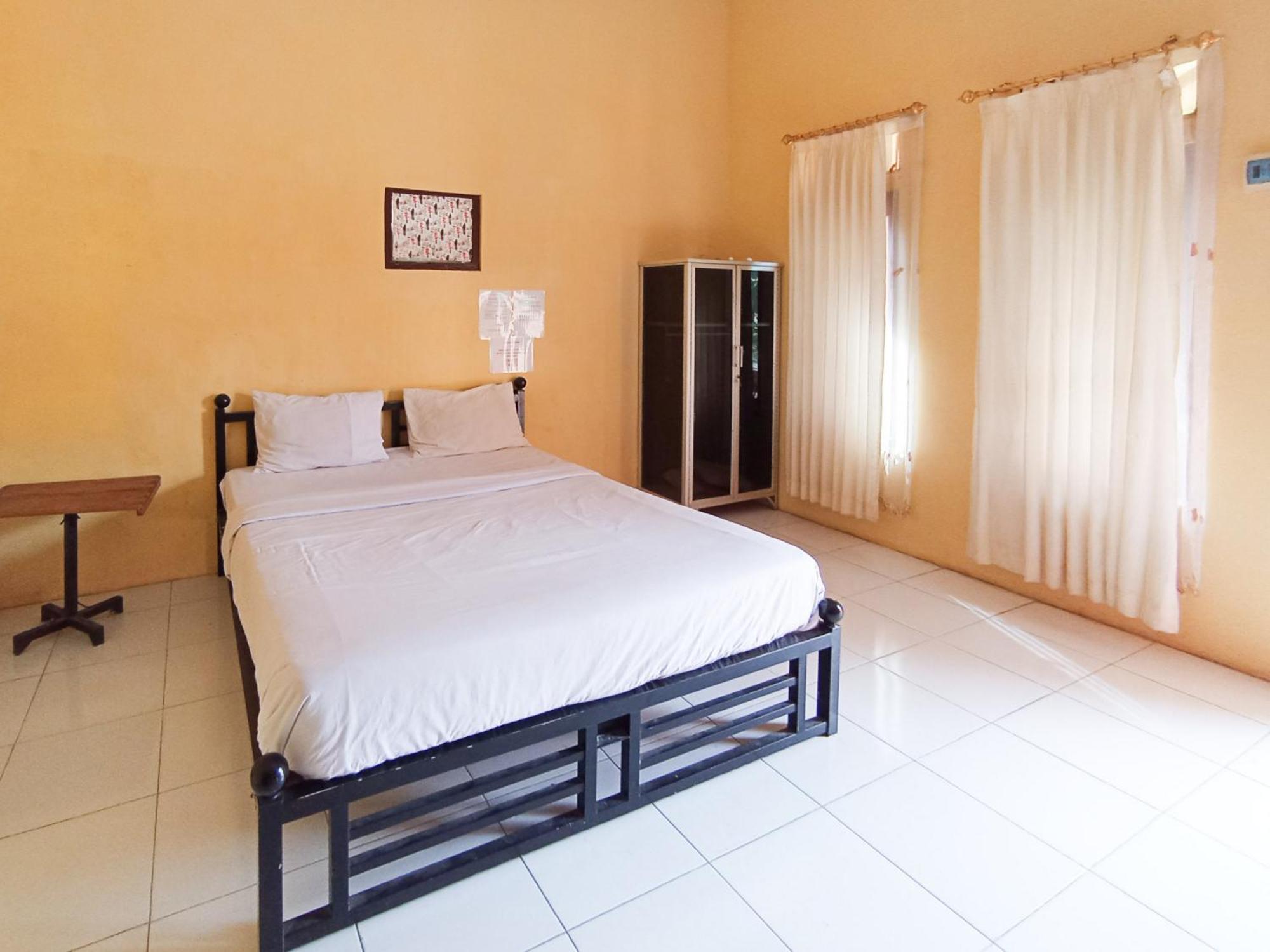 Reddoorz At El Shaday Homestay Banyuwangi Banyuwangi  Buitenkant foto