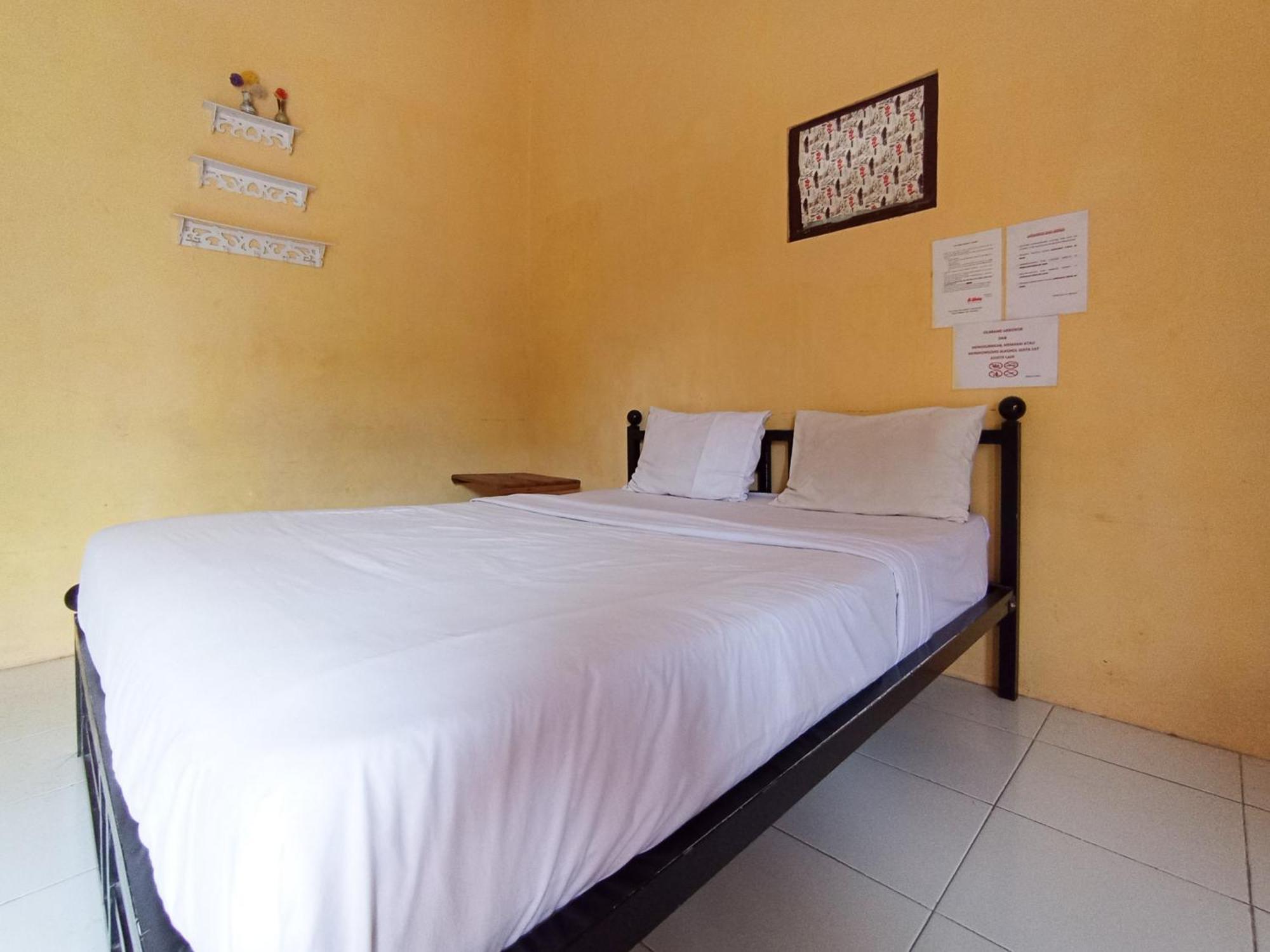 Reddoorz At El Shaday Homestay Banyuwangi Banyuwangi  Buitenkant foto
